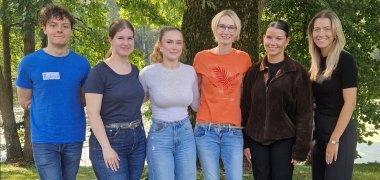 Stażyści rady miejskiej odwiedzili wystawę i warsztaty na temat "przemocy seksualnej" we wrześniu 2024 r.