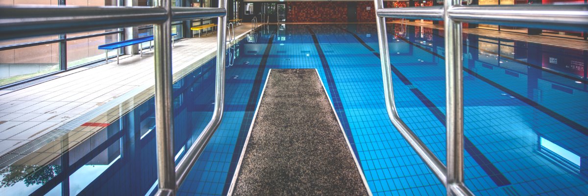 3-Meter-Sprungbrett im Hallenbad Kevelaer